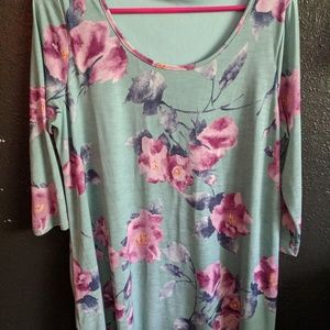 Floral maternity shirt